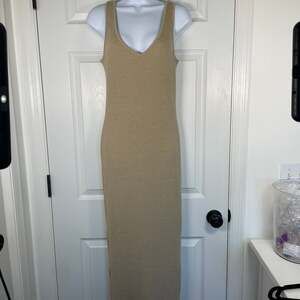 NWT Lioness Urban Outfitters Tan Ribbed V-Neck Sleeveless Knit Maxi Dress L